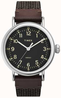 Timex Boîtier argenté standard de 40 mm cadran noir bracelet en cuir marron TW2U89600